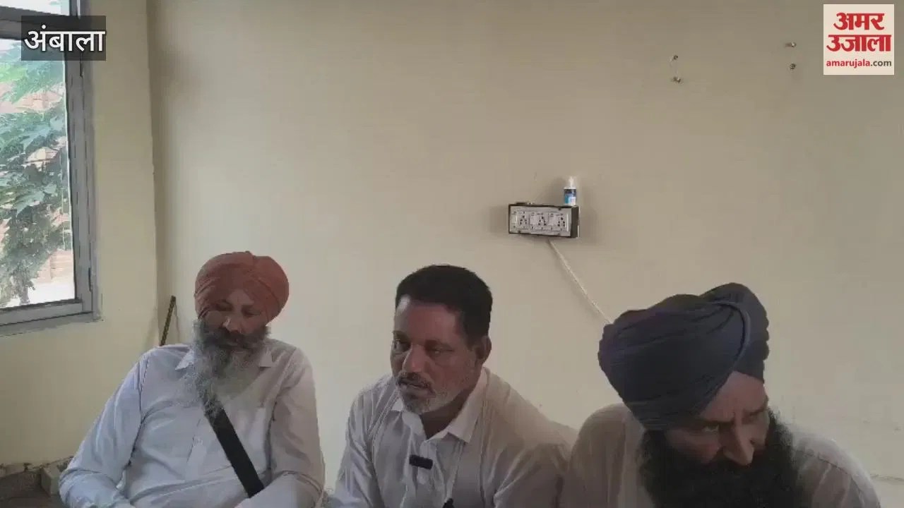 किसानों का अंबाला प्रशासन को अल्टीमेटम, पशुओं को सड़कों से नहीं हटाया तो सरकारी कार्यालयों पर छोड़ेंगे Latest Haryana News