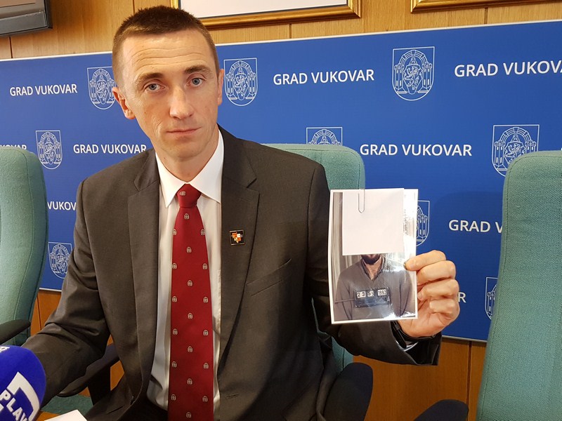 http://hrvatski-fokus.hr/wp-content/uploads/2018/09/Ivan-Penava.jpg