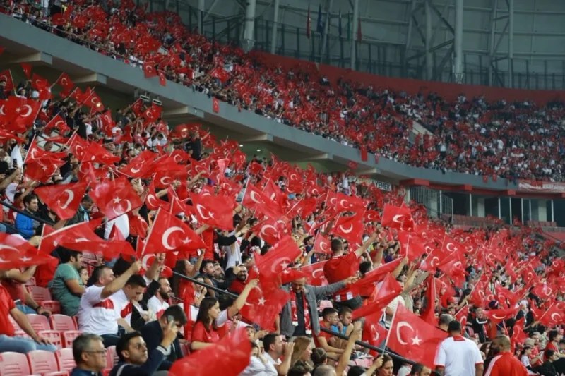Milli takım ilk kez resmi maç heyecanı yaşıyor