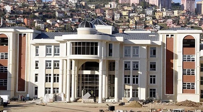 İzmit’te Silahlı Saldırı: İki Kişi Tutuklandı!