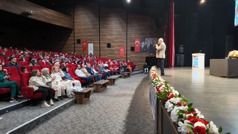 Çayırova’da Kitap Günleri Coşkusu!