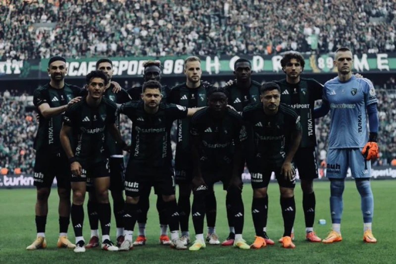 Galatasaray’da Kocaelispor Yenilgisi Sonrası Düşüş!