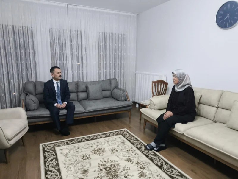 Kocaeli’de Vali Aktaş’tan Şehit Ailesine Ziyaret!