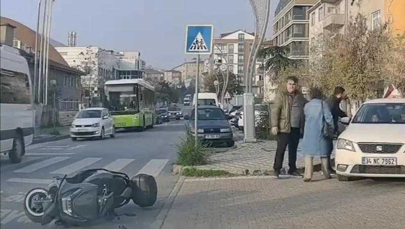 Gebze’de Otobüs Şoförü Motosiklete Çarptı!