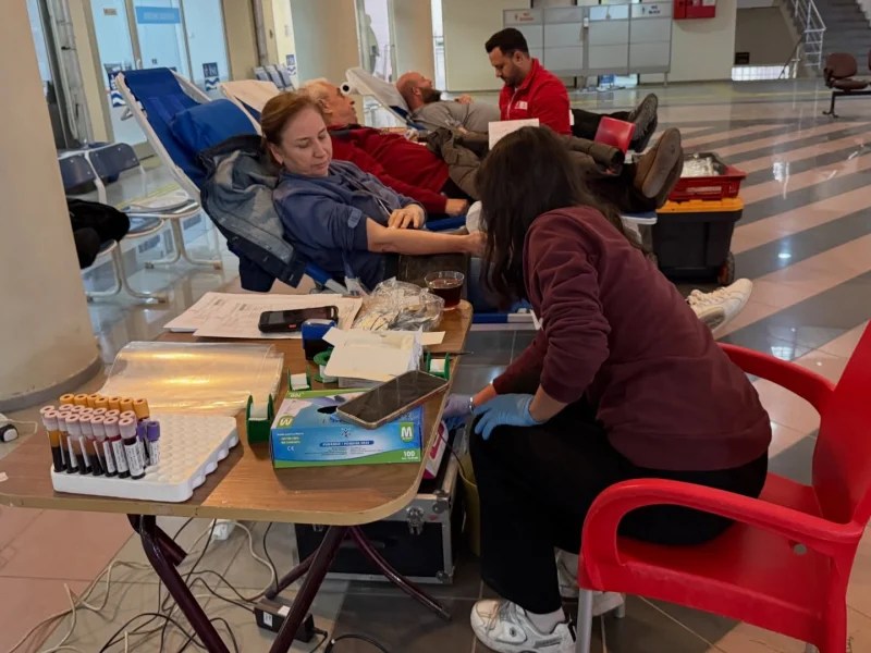 Gölcük Belediyesi’nden Kan Stoklarına Güçlü Destek!
