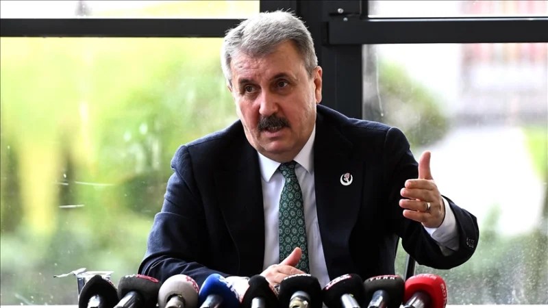 Mustafa Destici: Düşen doğum oranları büyük tehdit!