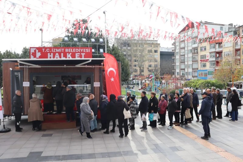 İzmit’te Uygun Fiyatlı Et Desteği Devam Ediyor!