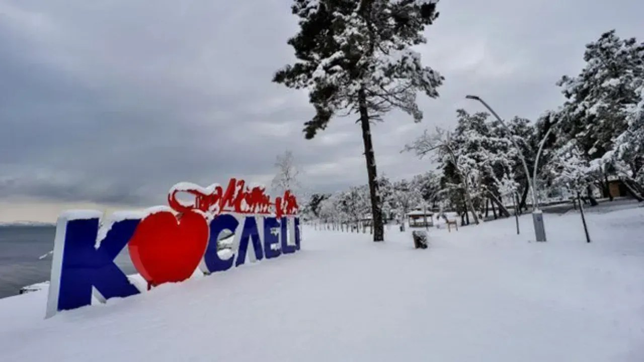 Kocaeli’ye Kar Geliyor: Lapa Lapa Yağış Bekleniyor!