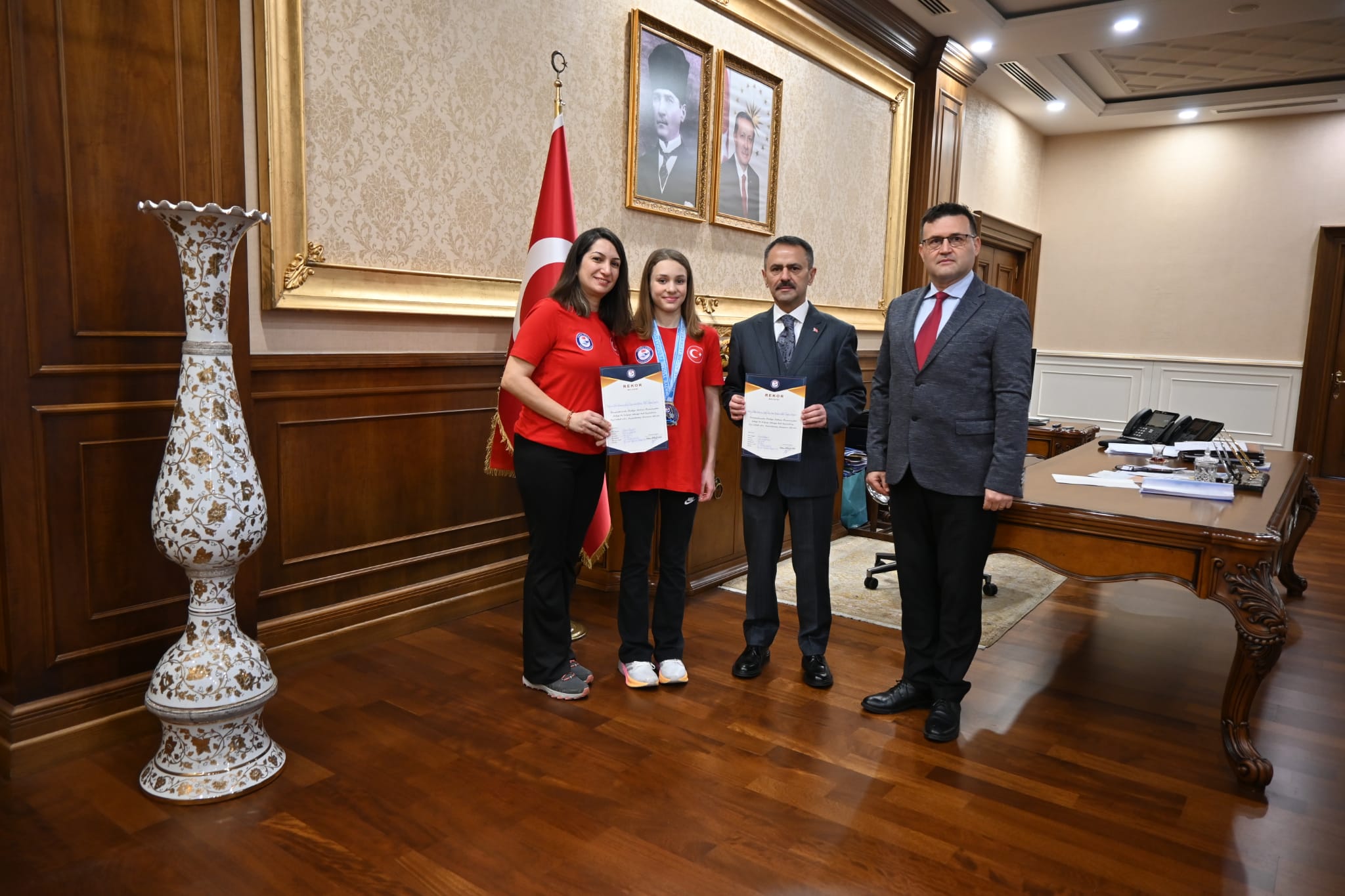 Alara Gökalp’ten Vali Aktaş’a ziyaret