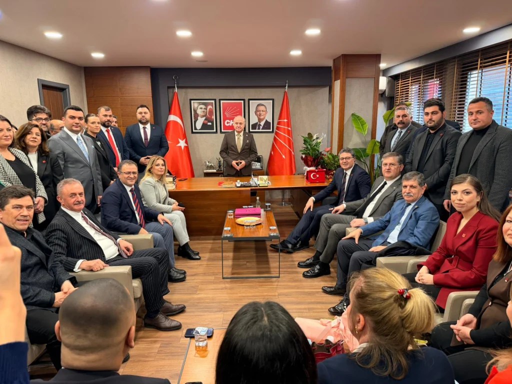 CHP heyeti Kocaeli’de örgüt çalışmalarını değerlendirdi