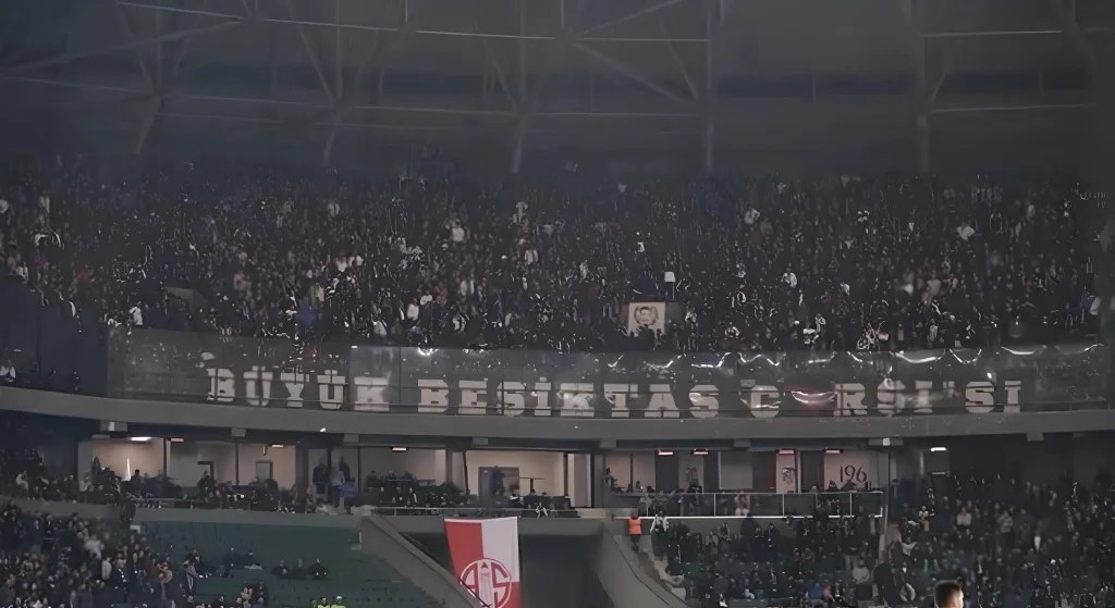 Kocaeli Stadı’ndaki Hasar Beşiktaş’a Faturalandı!