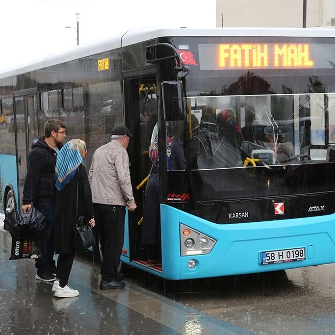 Sivas’ta ücretsiz kartlı yolcudan rekor kullanım