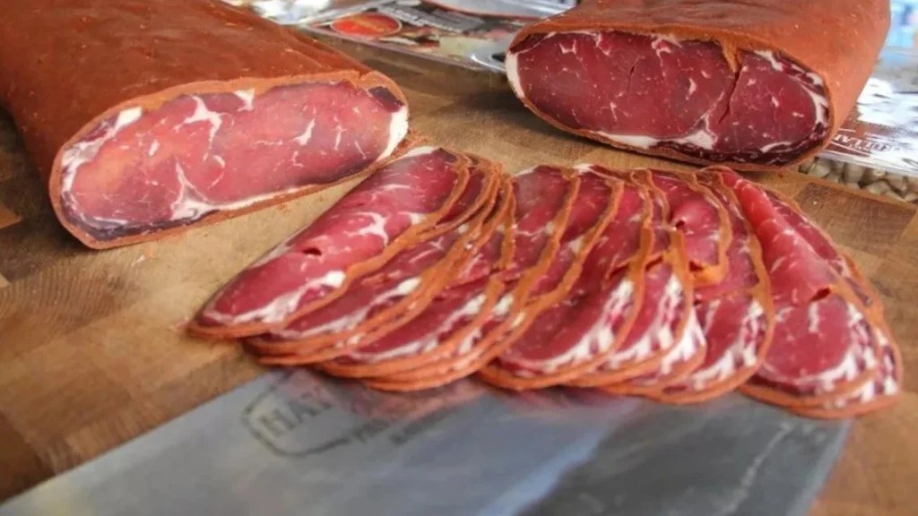 Pastırma Fiyatları Rekor Kırdı: Kilogramı 3650 Liraya Ulaştı