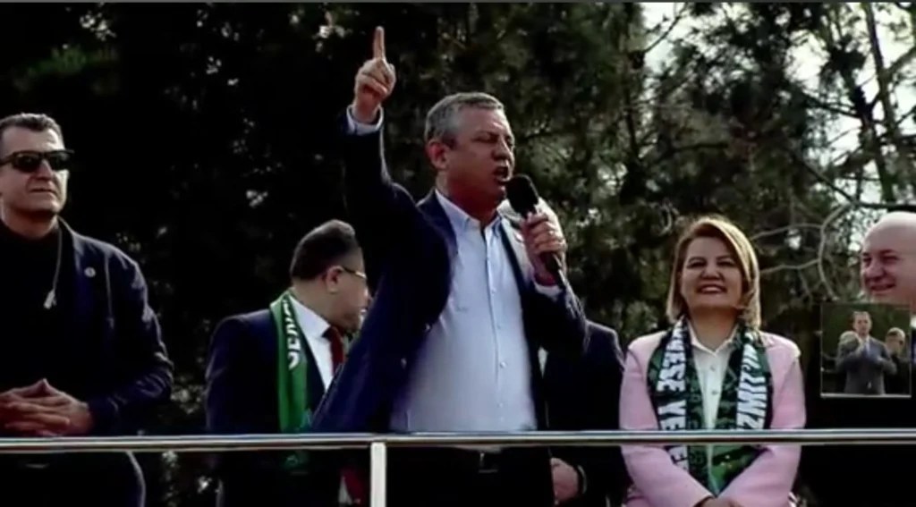 Özgür Özel Kocaeli’de: “Büyükşehir için cesareti gösteremedik”