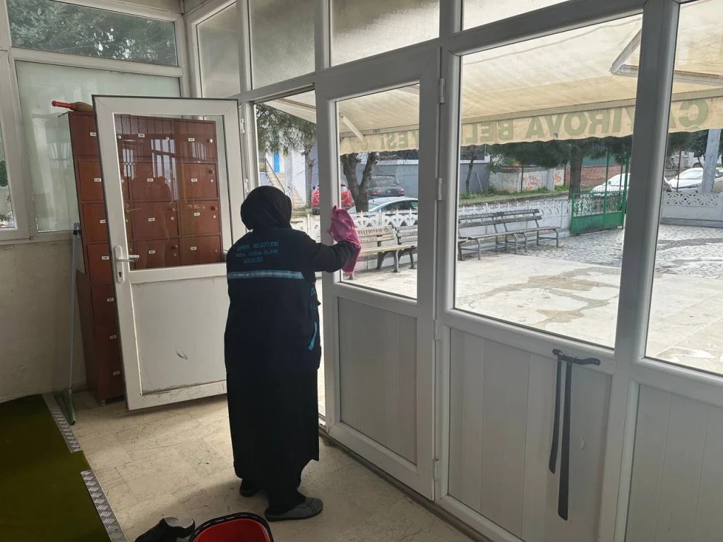Çayırova’da camiler ve mezarlıklar Ramazan’a hazır