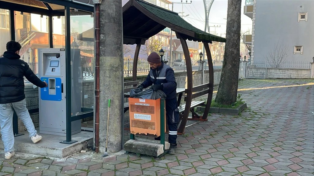 Başiskele camileri Ramazan’a hazırlanıyor
