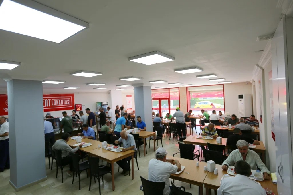 Derince Kent Lokantası’nda Ramazan bereketi