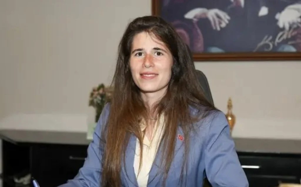 Çeşme Belediye Başkanı Lal Denizli ifadeye çağrıldı