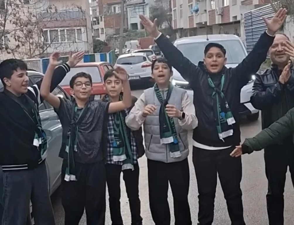 Kocaelisporlu miniklere Beşiktaş maçı sürprizi