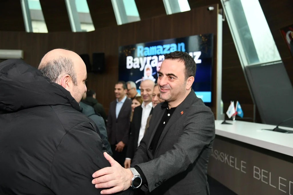 Başkan Özlü’den Başiskele personeline bayram tebriği
