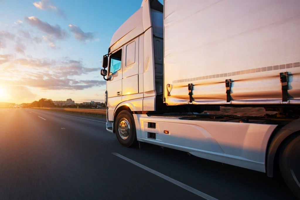 Motorine Zam: Tır Deposu 88.875 TL’ye Doluyor