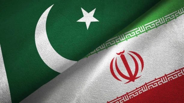 İran’dan Pakistan Bayraklı 20 Gemiye Hürmüz’den Geçiş İzni
