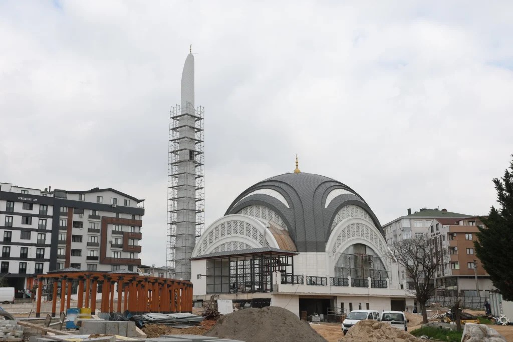 Çayırova Kent Meydanı Projesi adım adım ilerliyor