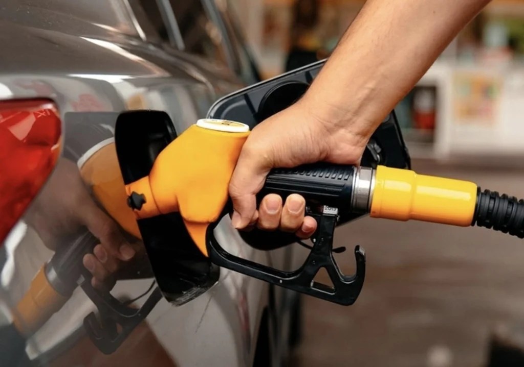 Motorine Zam: Litre Fiyatı 70 TL’yi Aştı!
