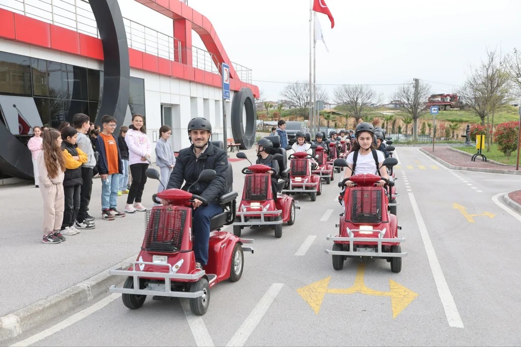 Çayırovalı minikler Trafik Eğitim Parkı’nda!