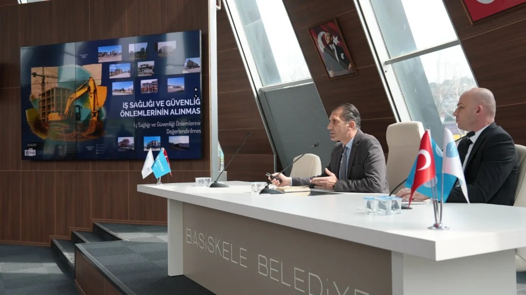 Başiskele’de inşaat firmaları çevre güvenliği için buluştu