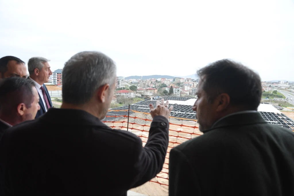 Çayırova Spor Lisesi inşaatı yakından takipte