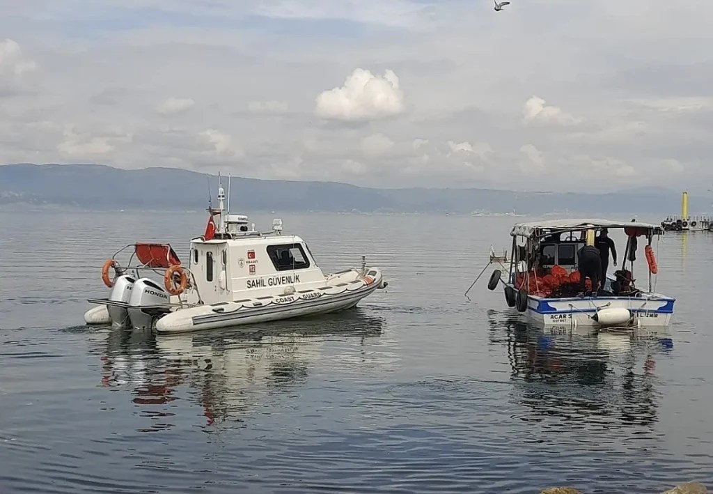 Karamürsel’de Kaçak Midye Alarmı!