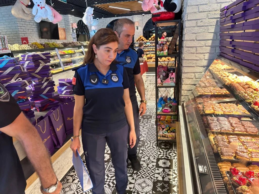 Çayırova Zabıtası Bayram öncesi denetimleri sıklaştırdı