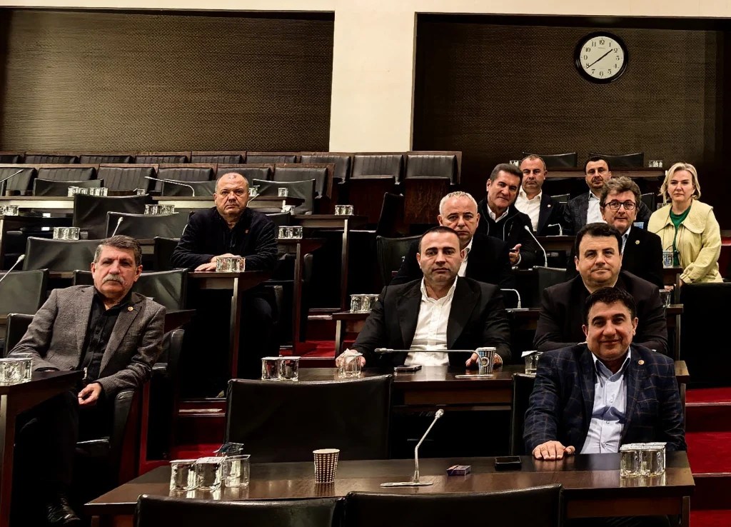 CHP’li Kanko’dan Genel Merkezde demokrasi nöbeti