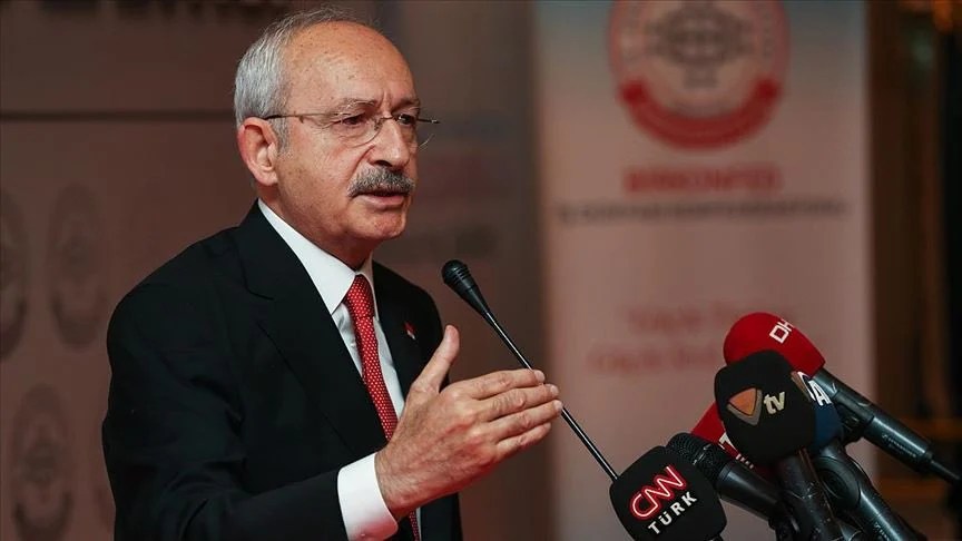 CHP’nin sosyal medya hesapları devrediliyor