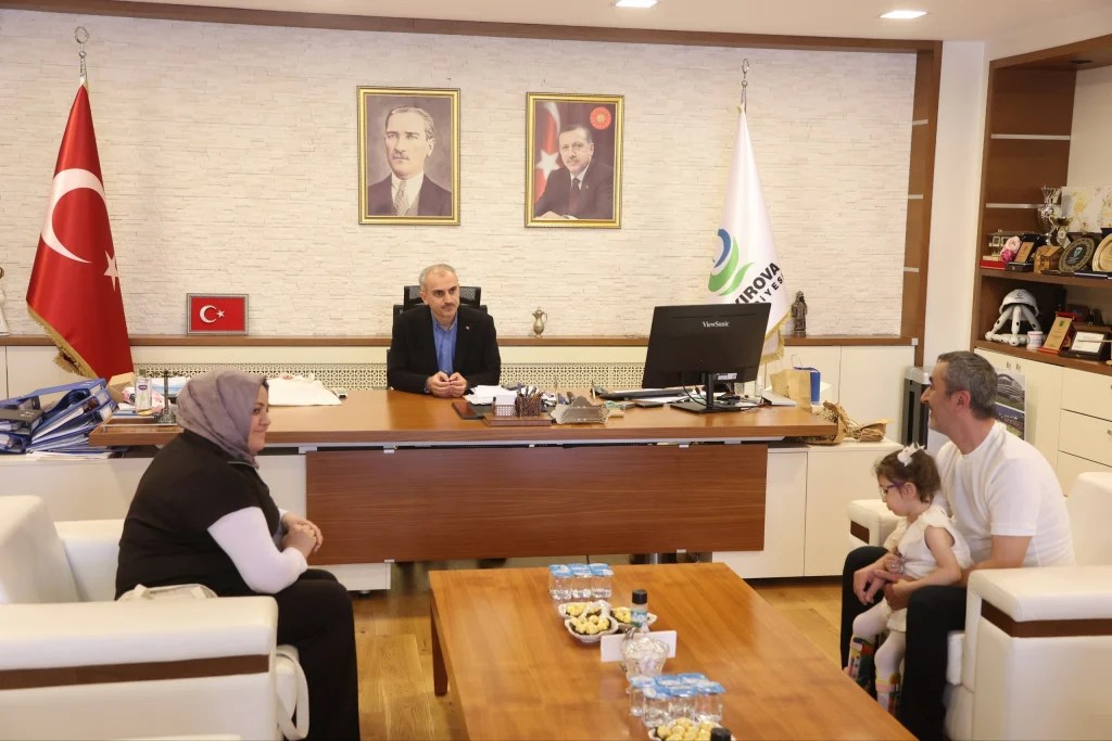 Başkan Çiftçi’den minik Lina’ya destek