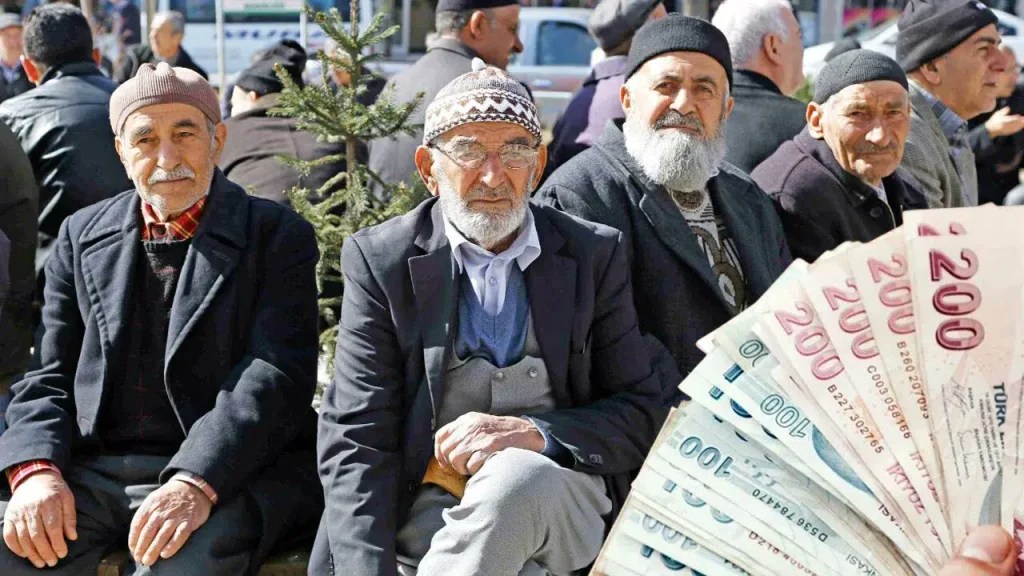 Emekli maaş ve ikramiye tarihleri belli oldu