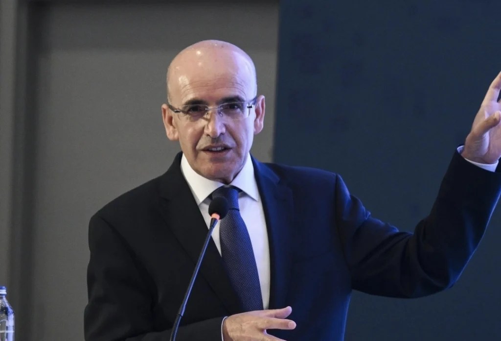 Şimşek: Mazot 89, benzin 79 TL olacaktı