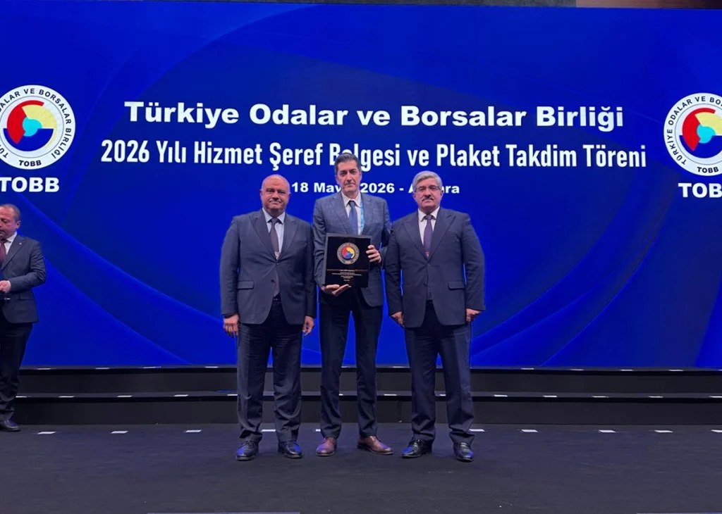 Cumhurbaşkanı Erdoğan’dan Anlıpak’a plaket