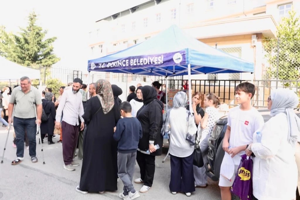 Derince Belediyesi’nden LGS’lilere destek