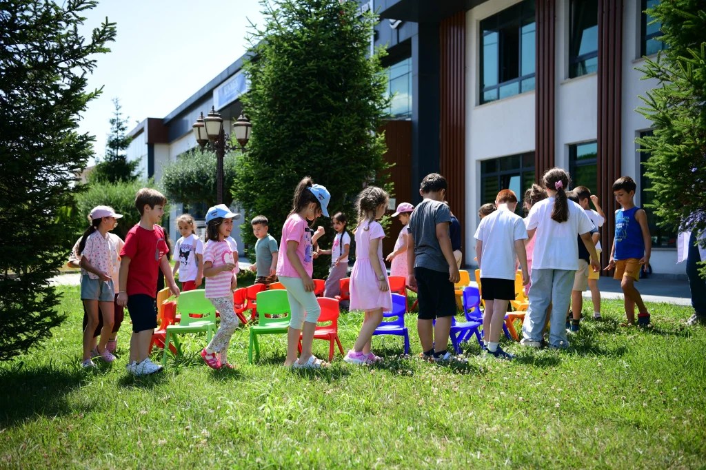 Bilgi Evleri’nde yaz kursları renkli geçiyor