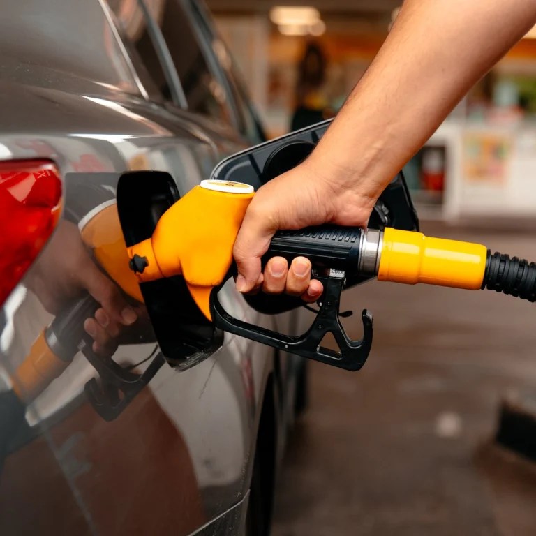 Motorin ve Benzine Büyük Zam Geliyor!