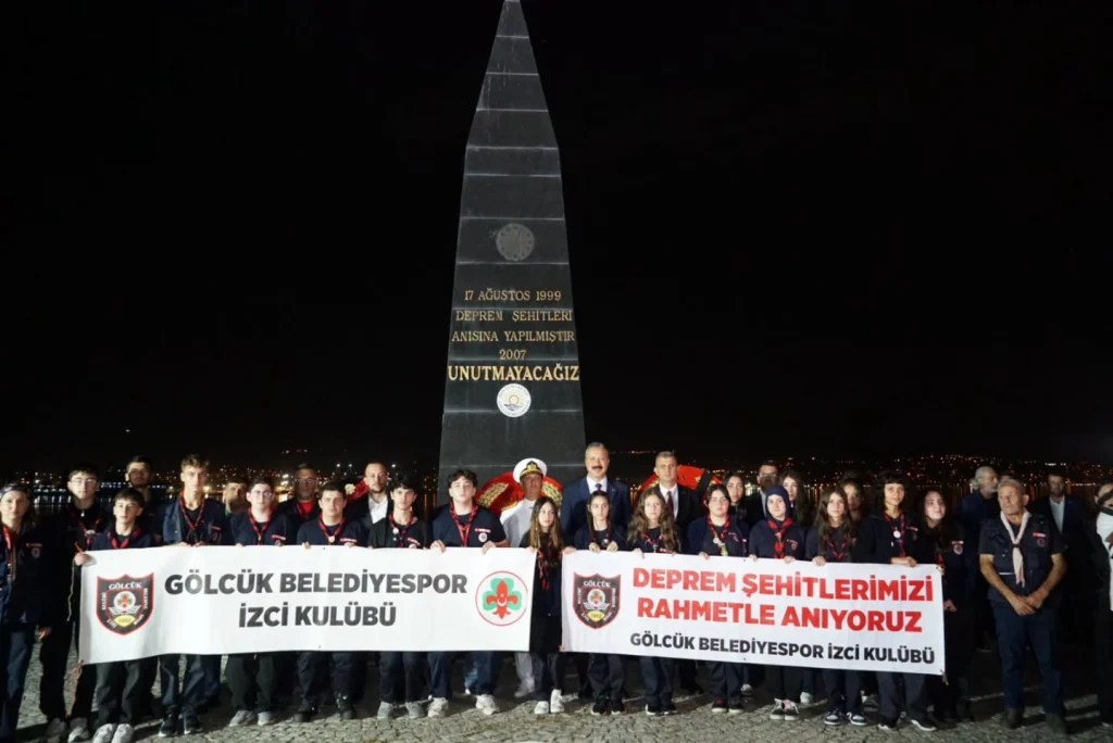 17 Ağustos Deprem Şehitleri 27. Yılında Anıldı!