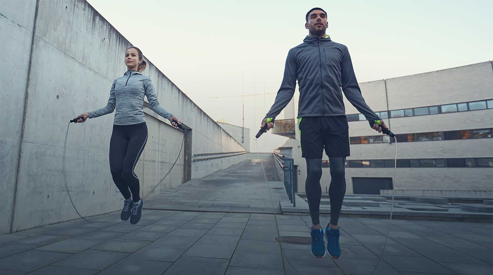 It is now used by the majority of athletes who train for power and explosiveness. 4 Week Jump Rope Workout Challenge | Onnit Academy