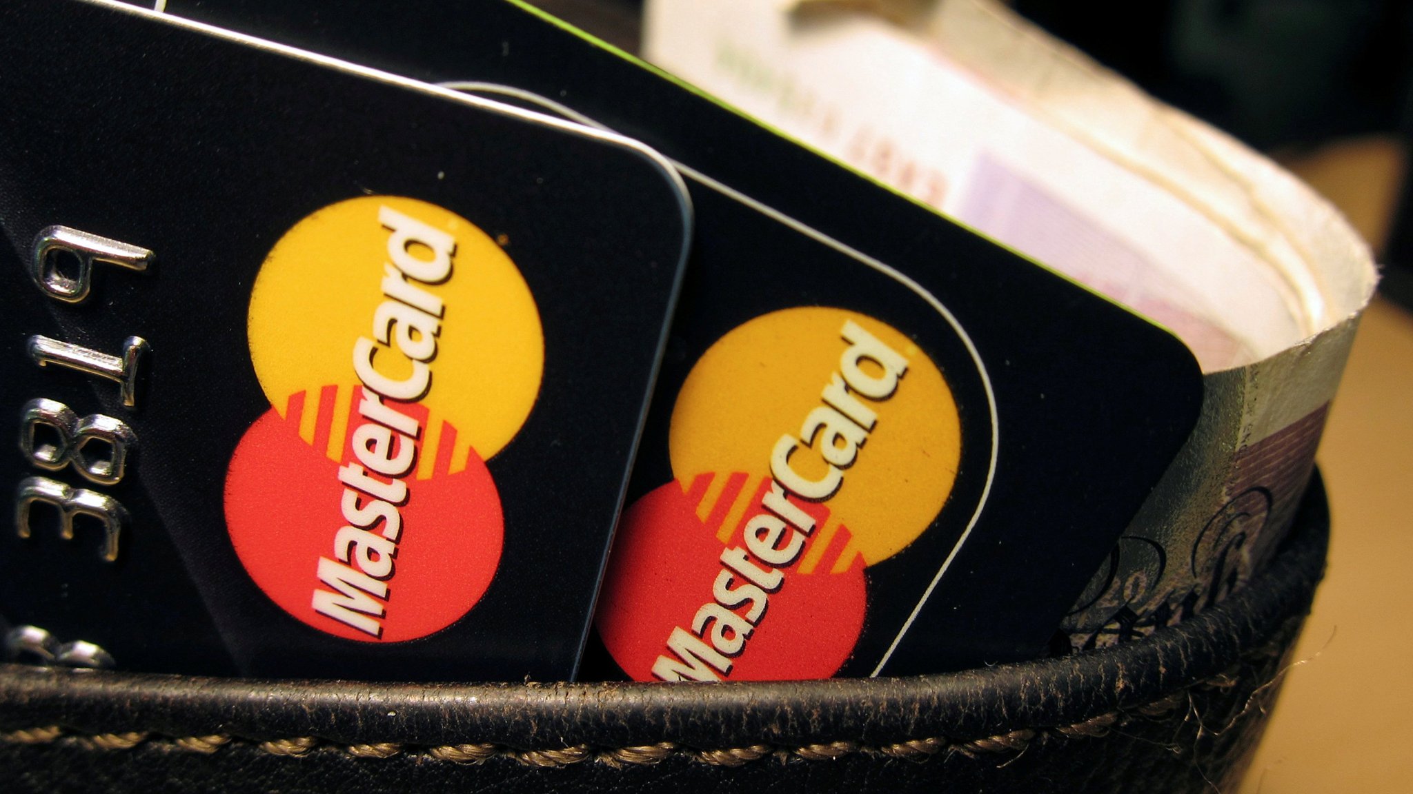 You can also set up your own. Santander Strikes Debit Card Deal With Mastercard Financial Times