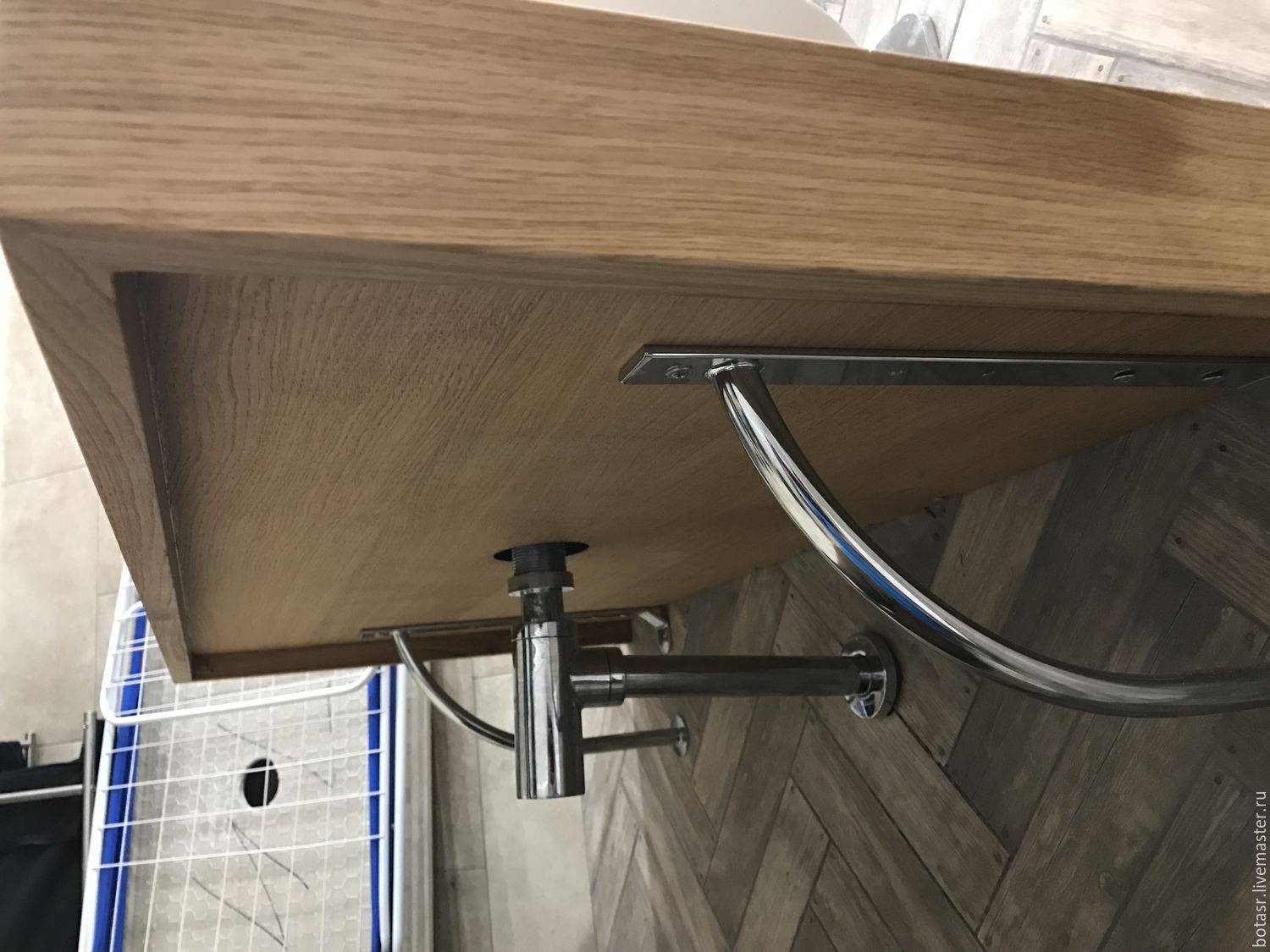 Крепеж для накладной раковины к столешнице снизу