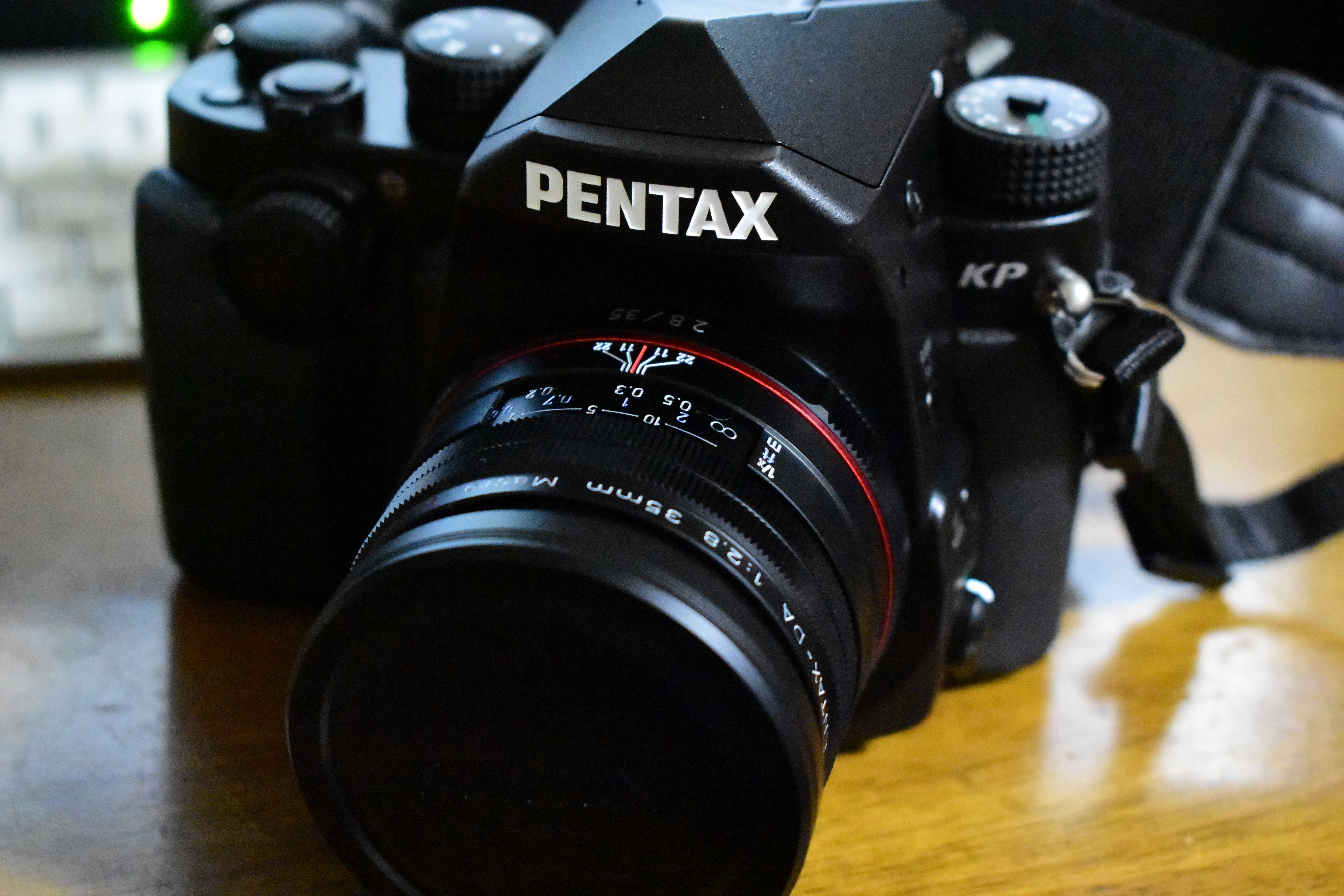 This stabilization system is able to compensate for approximately 5 stops of camera shake. RICOH PENTAX KPã'è²·ã£ãã | puaphotodog ãæ¥å¸¸ã¨ã«ã¡ã©ã