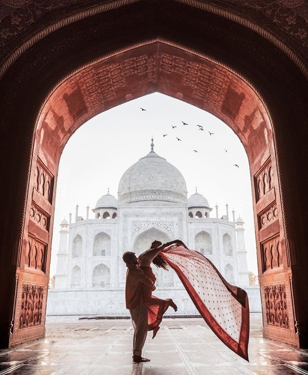 Main idea :taj mahal is a mausoleum that houses the grave of queen mumtaz mahal. Negara Apa Yang Paling Kalian Kagumi Mengapa Quora