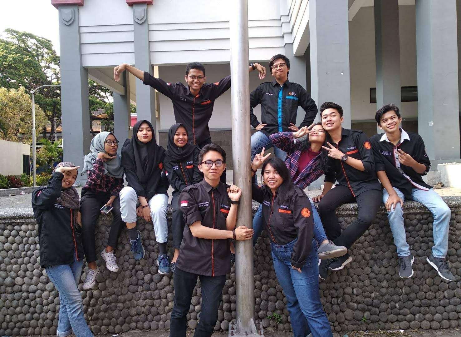 Bagaimana cara agar lancar berbahasa Inggris? - Quora