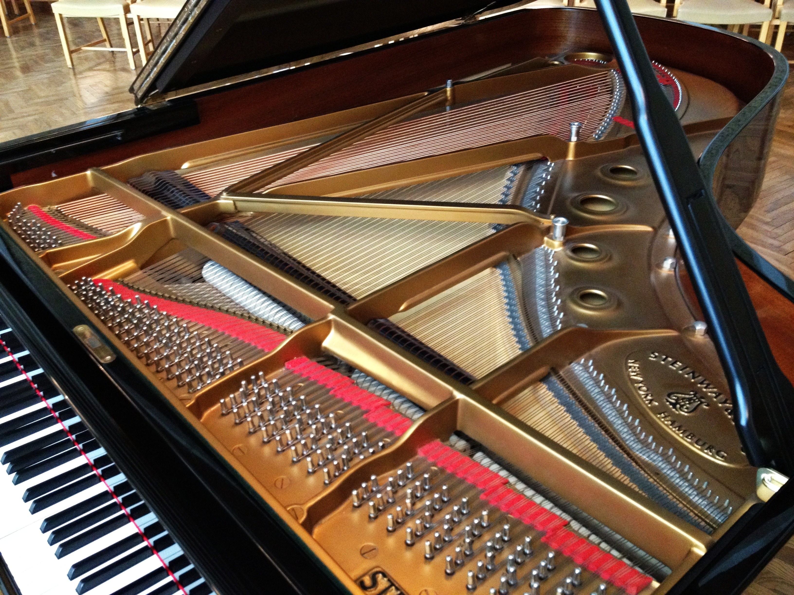 Moving connections professonal mover jason shows us how to move an upright piano using a furniture dolly, how to go over the threshold, . How Much Pressure Do The Strings In A Grand Piano Exert On The Frame Quora